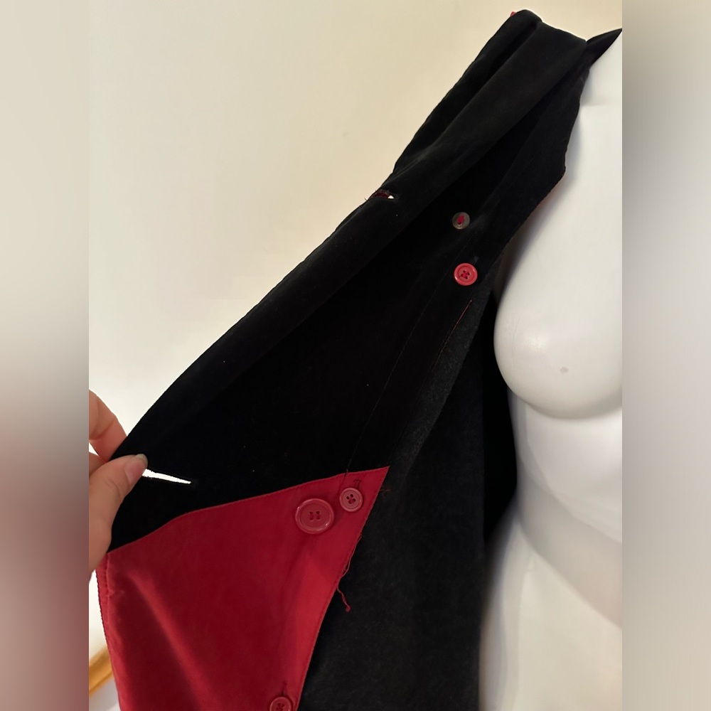 London Fog Red Double Breast Trench Coat. Black Velvet Accents With Tie. Sz 12 - Picture 10 of 13